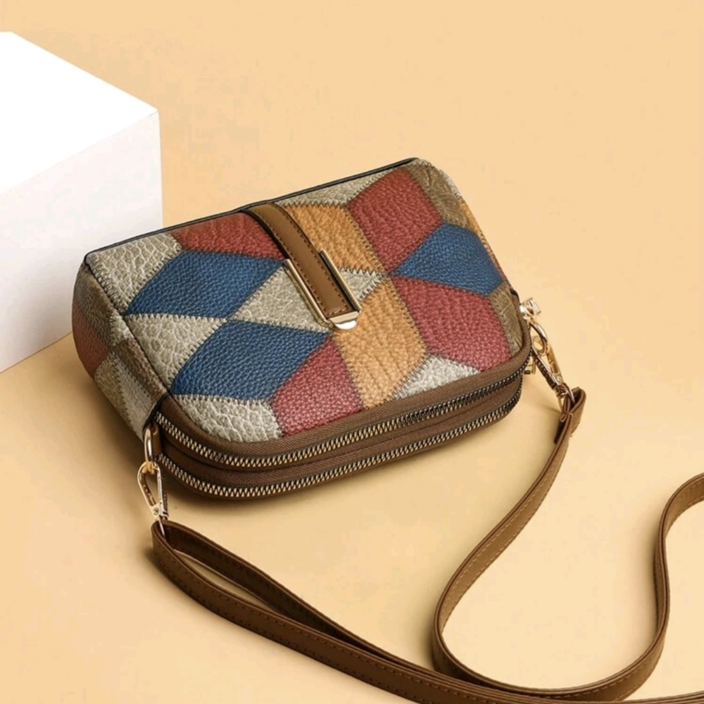 Colorblock Crossbody - Picture 2 of 10
